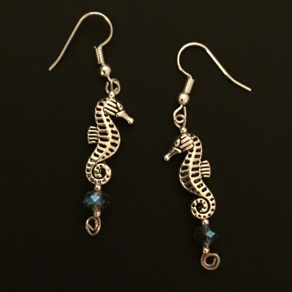 Silver Seahorse Dangle Earrings